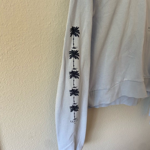 Hurley Sweatshirt! - Picture 4 of 5
